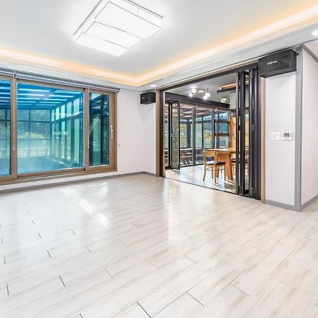 Daebudo Juni Pension Ansan Exteriér fotografie