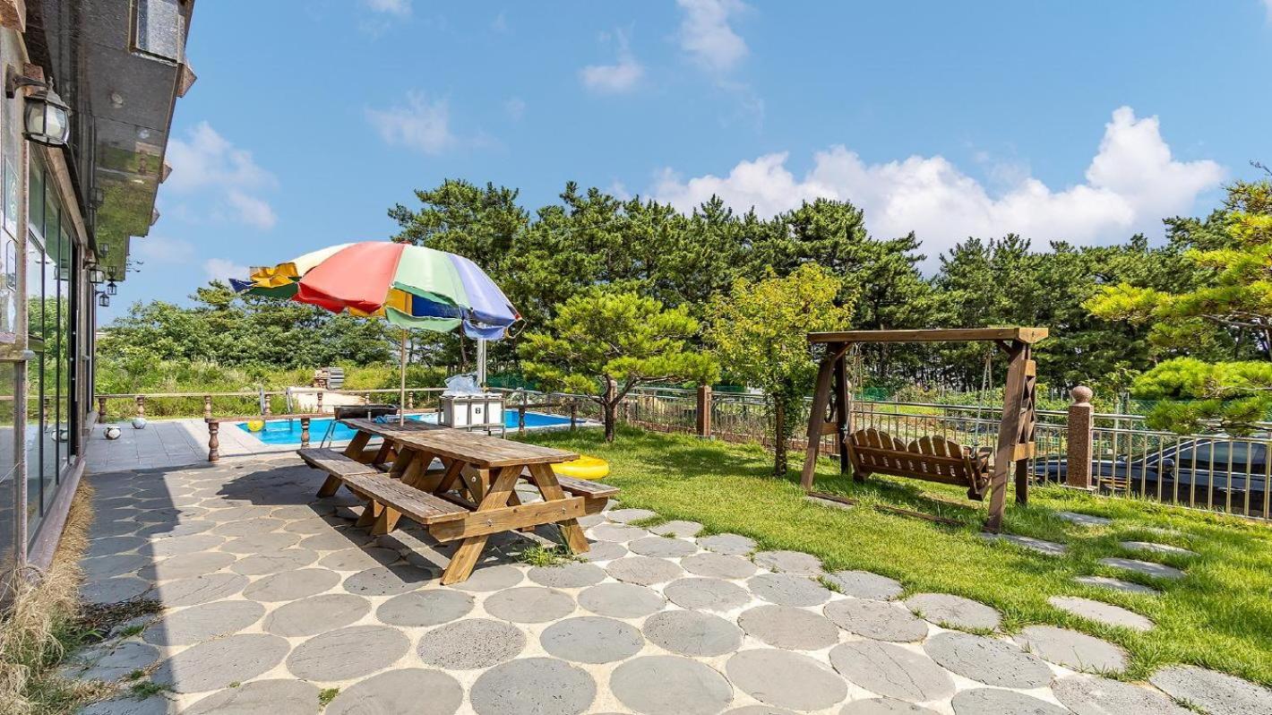Daebudo Juni Pension Ansan Exteriér fotografie